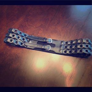 New York and Company waist belt - Large